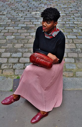 look glamour femme avec plastron col wax kipé